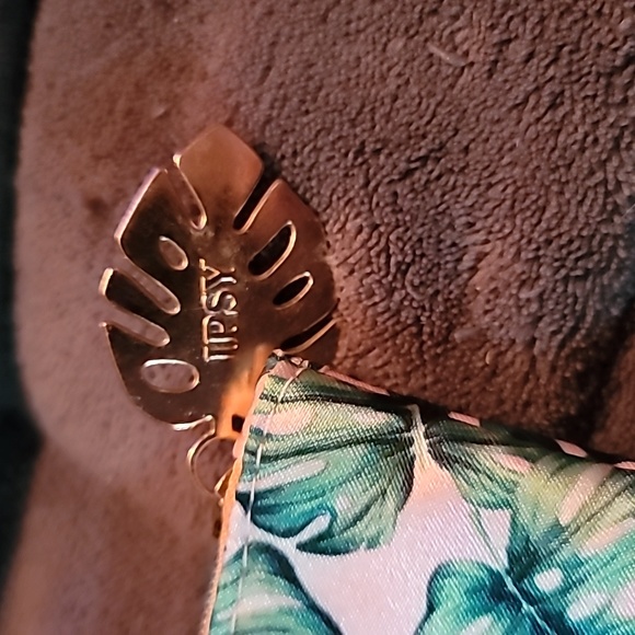 Ipsy Makeup Pouch Leaf Design - Picture 2 of 3